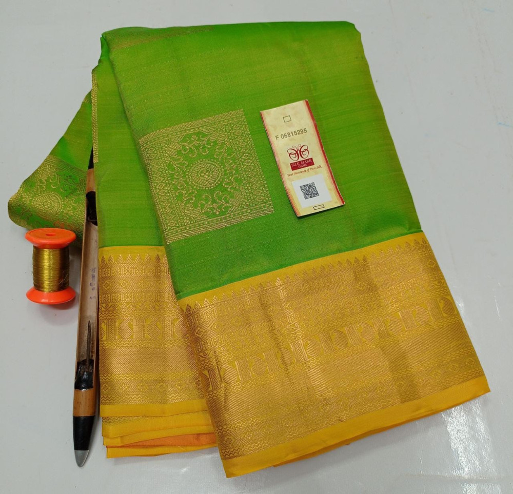 Authentic Kancheepuram Korvai Traditional Pure Silk Sarees With Silkmark Tag - Light Green Colour with Golden Border