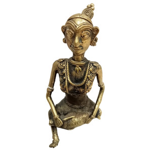 Bastar Handcrafted Female Metal Tribe Holding a Fish
