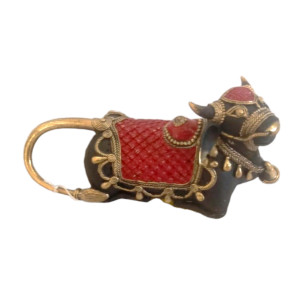 Black colour nandi painted in Red Colour