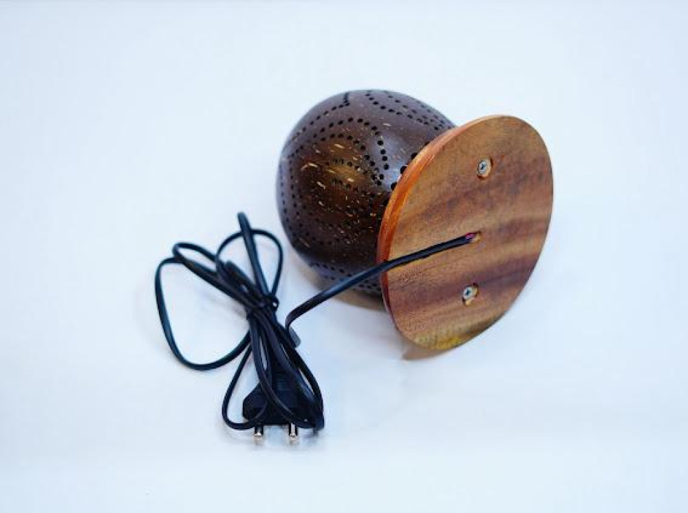 Coconut Shell Bed lamp - 2