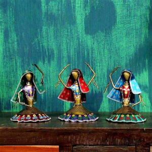 Dancing Women Figurines Sitting Set of 3