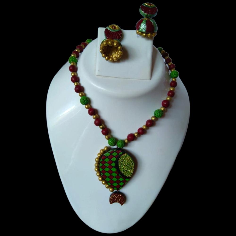 Green & Maroon Colour Molela Terracotta Clay Beautiful Necklace Set