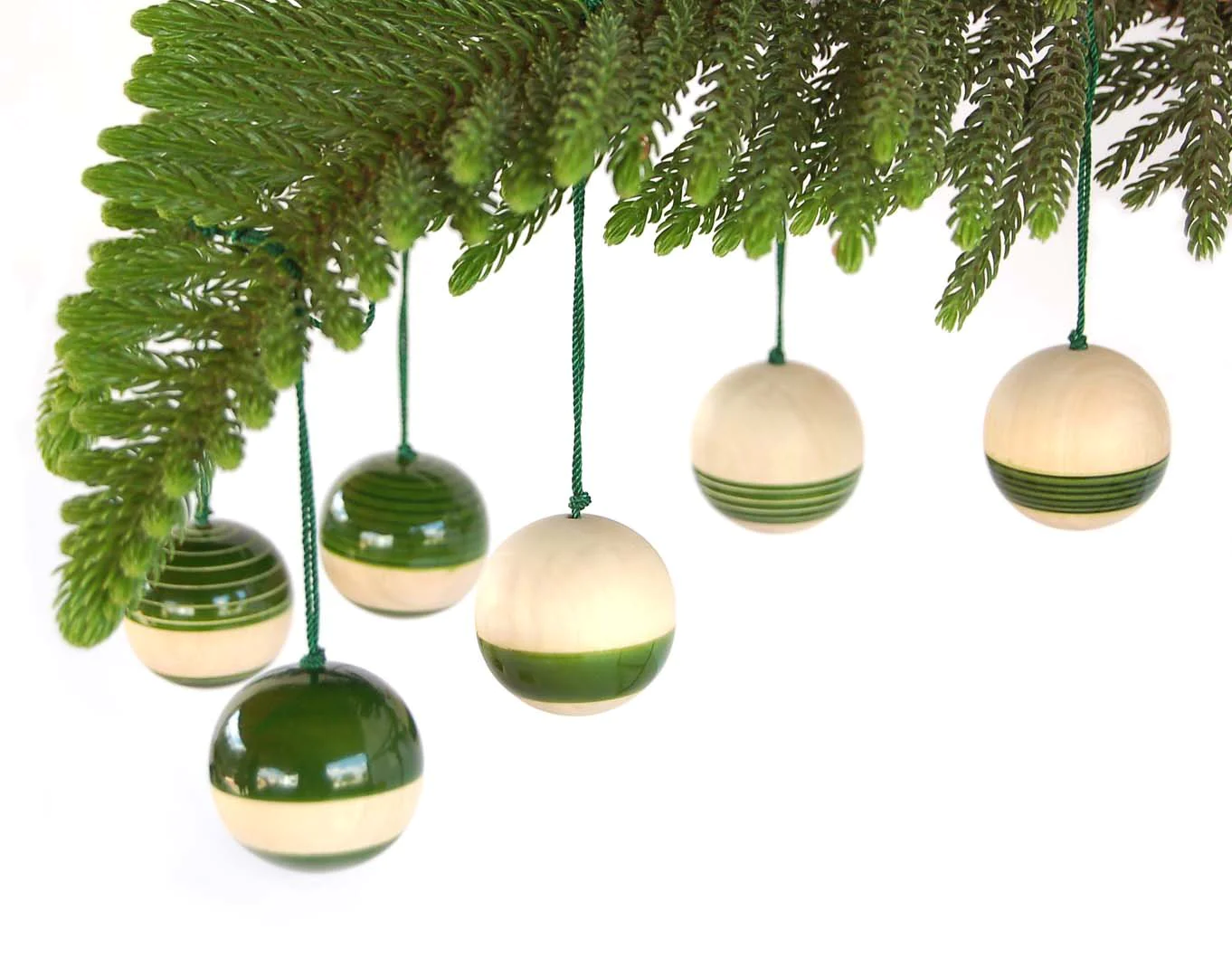 Handcrafted Wooden Christmas Decor Bubbles set of 6 - Green