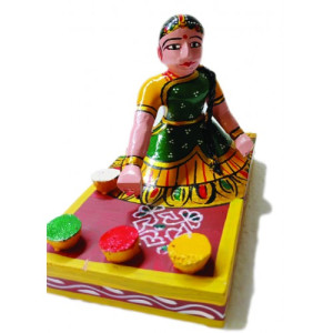 Traditional Handicraft Beautiful Women Making Rangoli Design Kondapalli Bommallu Toy For Home Decor