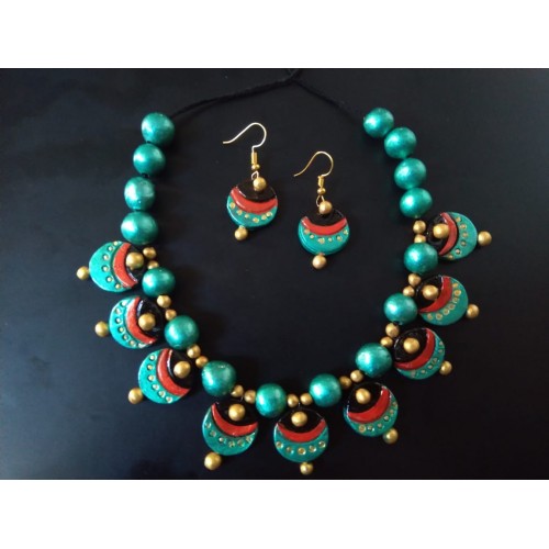 Designer Terracotta Jewelry at best price in Bengaluru by Maitri Crafts |  ID: 8613850573