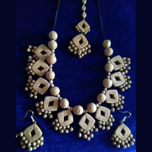 Molela Terracotta Clay Beautiful Necklace Set with Magtika
