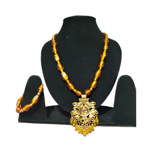 Single Line Orange Glass Beads With Pendant