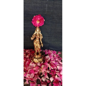 Traditional Handmade Beautiful Swamimalai Bronze Icon Of Goddess Shivakami Parvati