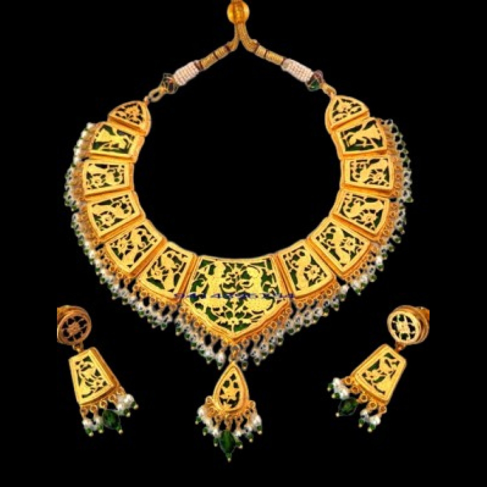 Thewa Art Gold Work Neckless Set Full Gold & Green Beads