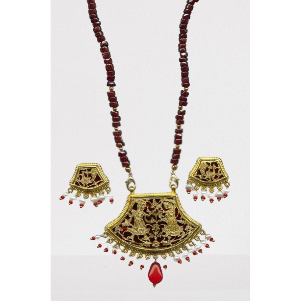 Thewa Art Gold Work Neckless Set Maroon Glass Beads