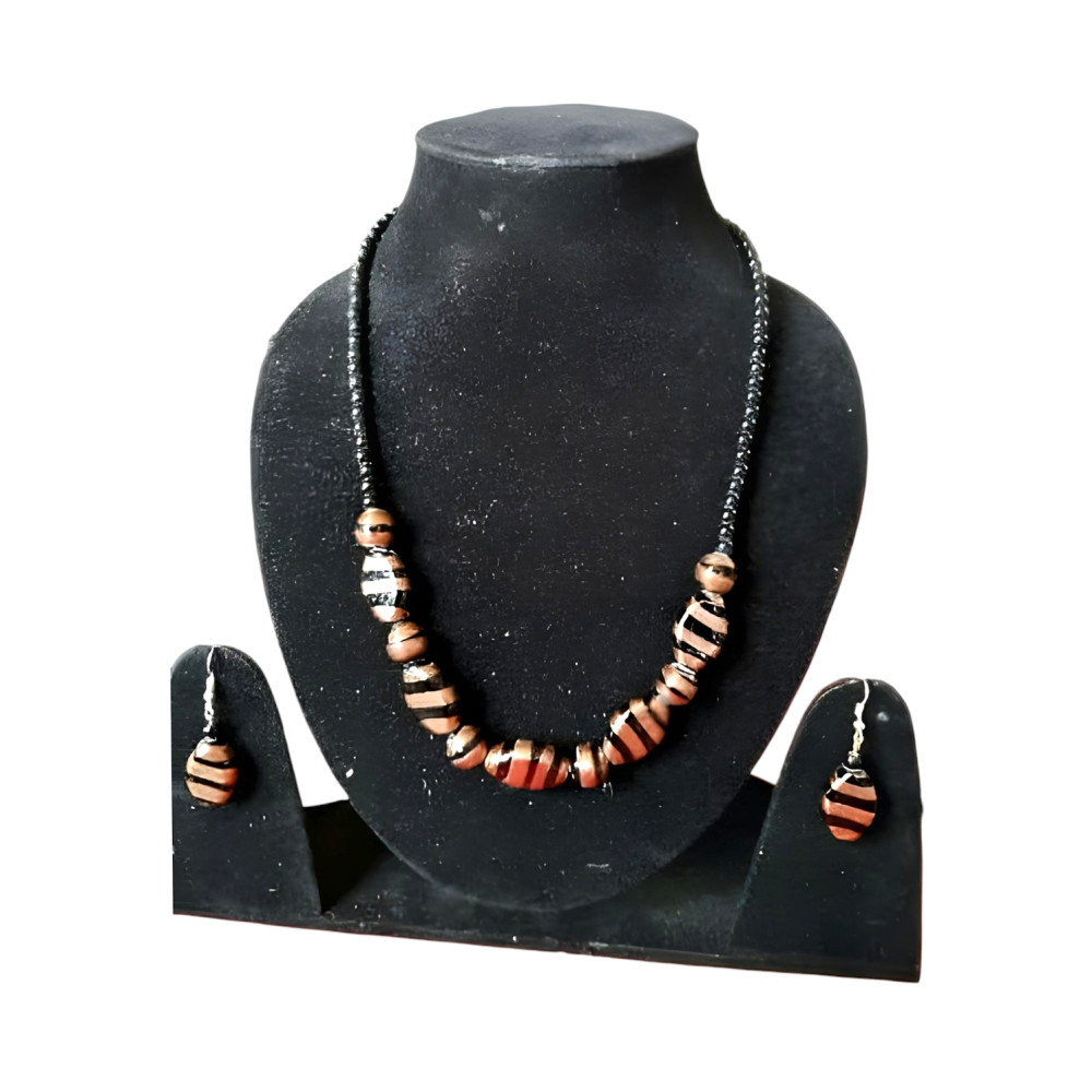 Zeebra Design Glass Beads Necklace Set